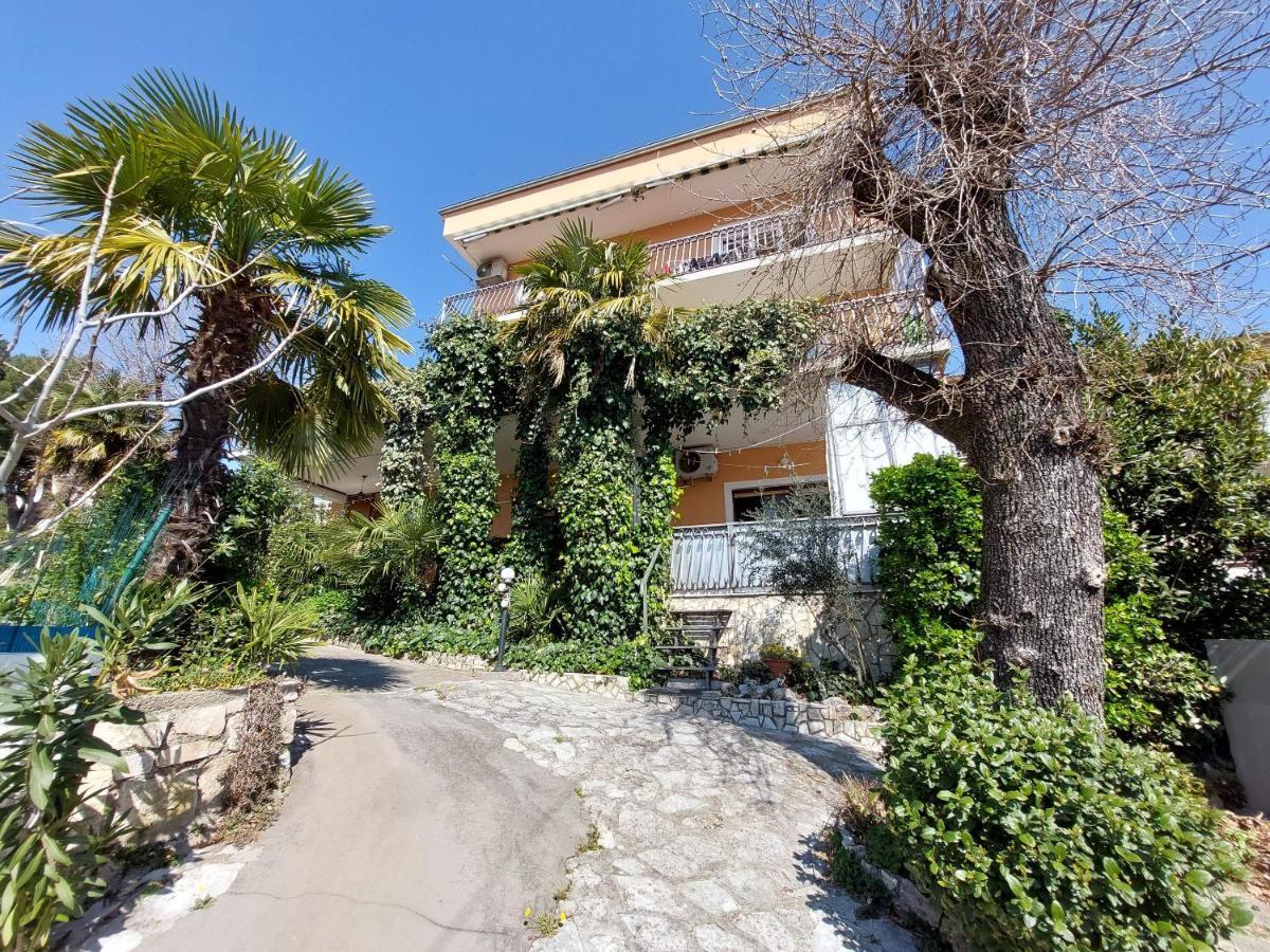 Apartments Faran Crikvenica Exterior photo